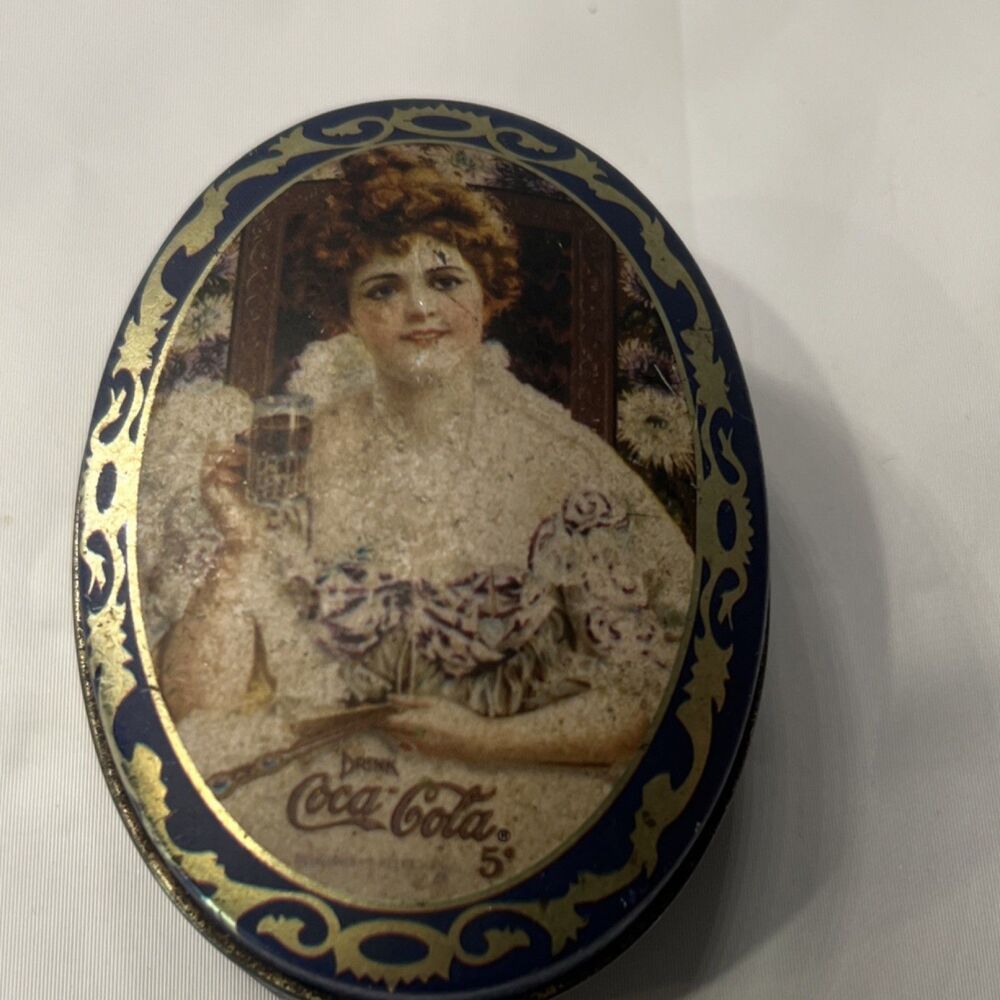 Coca-Cola 1995 Oval Tin Collectible Vintage Lady Design Blue Gold Multicolor